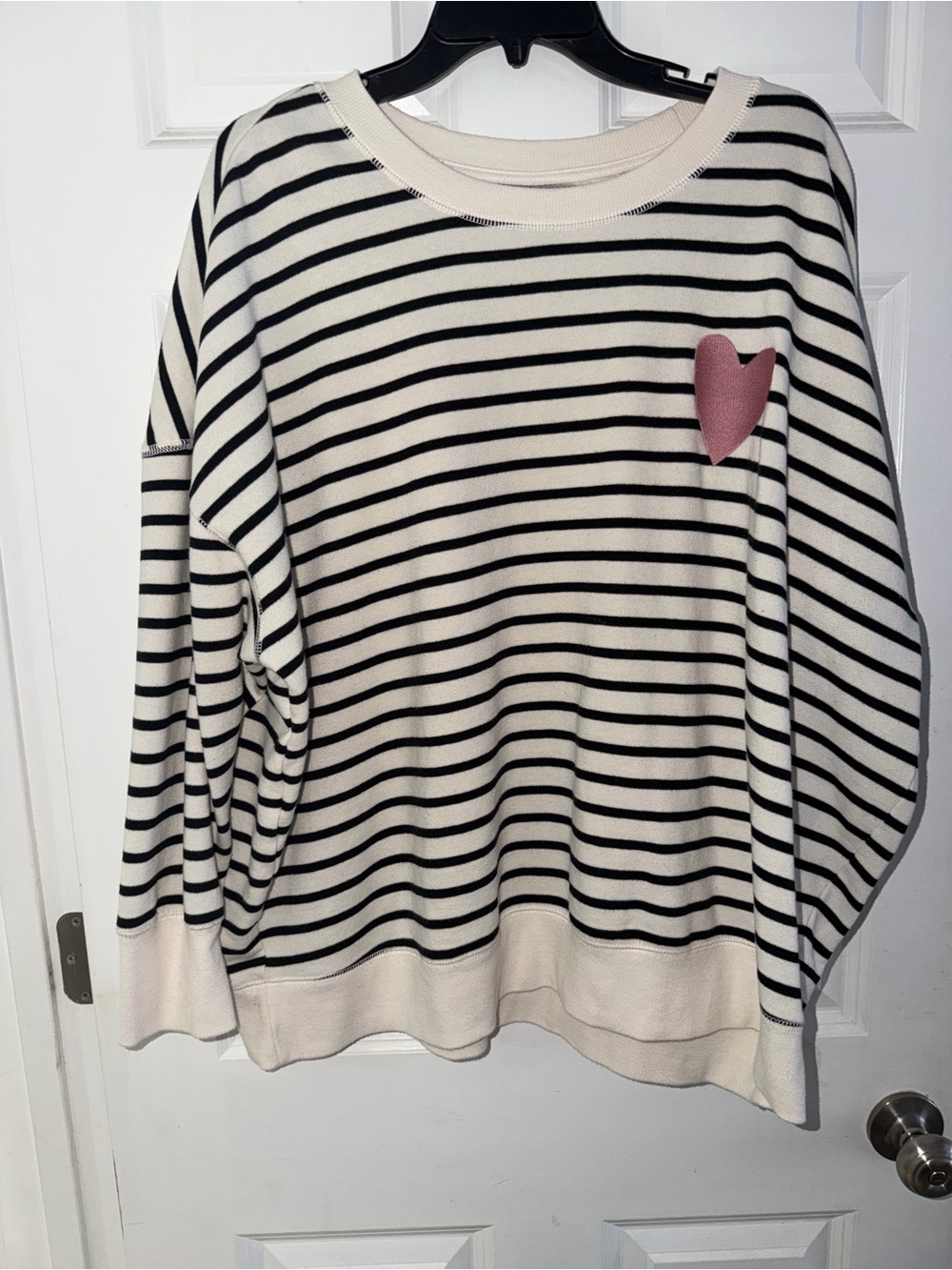 Heart embroidered sweat
